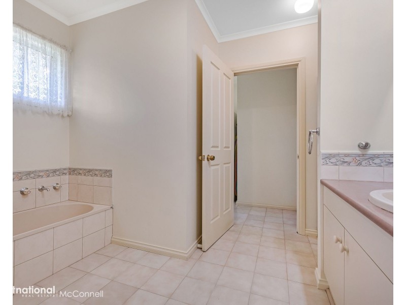 2/63-65 Lake Road, Kyabram VIC 3620