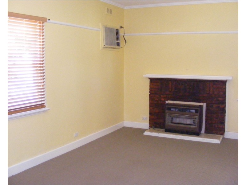 8 McGowan Street, Tongala VIC 3621