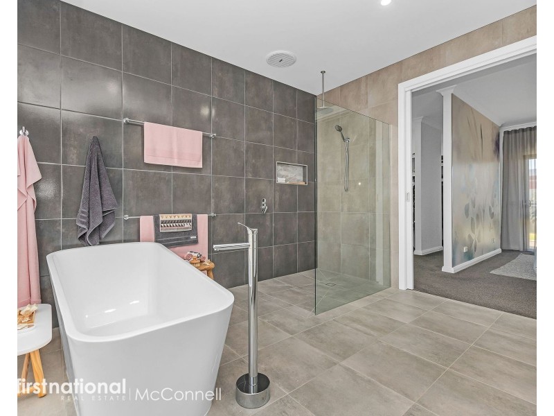 18 Fenaughty Street, Kyabram VIC 3620