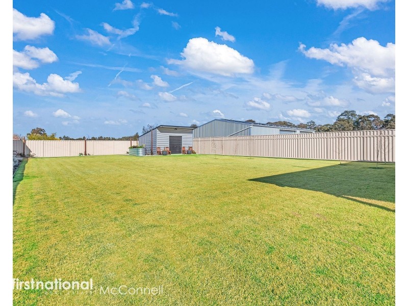 18 Fenaughty Street, Kyabram VIC 3620