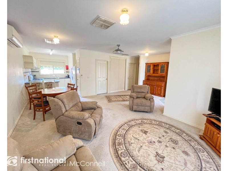 8/63 Lake Road, Kyabram VIC 3620