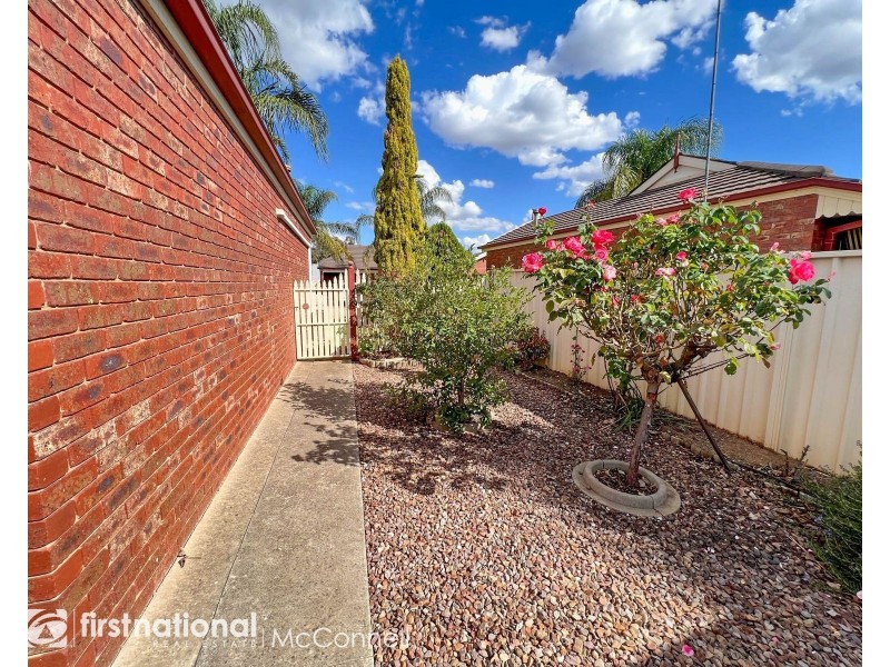 8/63 Lake Road, Kyabram VIC 3620