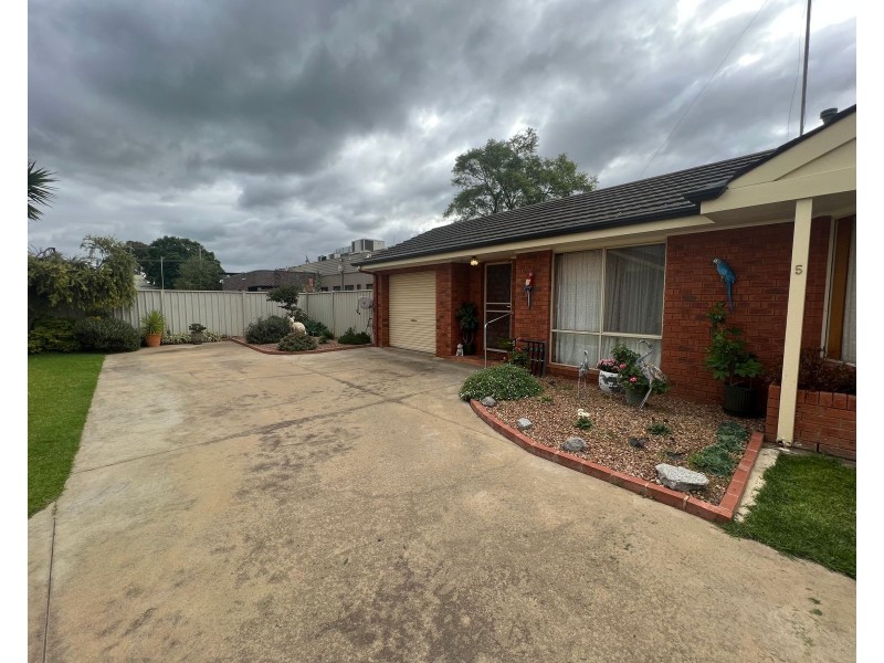 5/81 Fenaughty Street, Kyabram VIC 3620