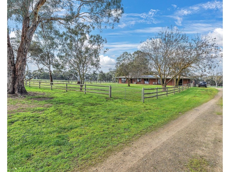 515 Echuca Road, Ardmona VIC 3629