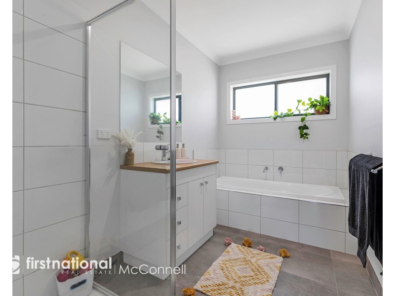 1/8 Fenaughty Street, Kyabram VIC 3620
