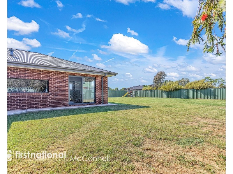 1/8 Fenaughty Street, Kyabram VIC 3620
