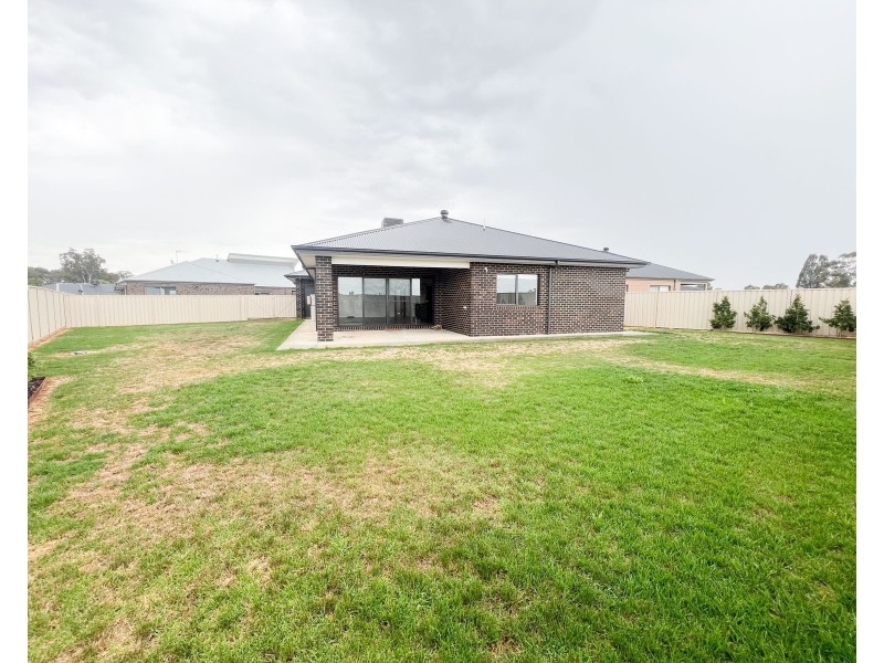 12 Star Court, Kyabram VIC 3620