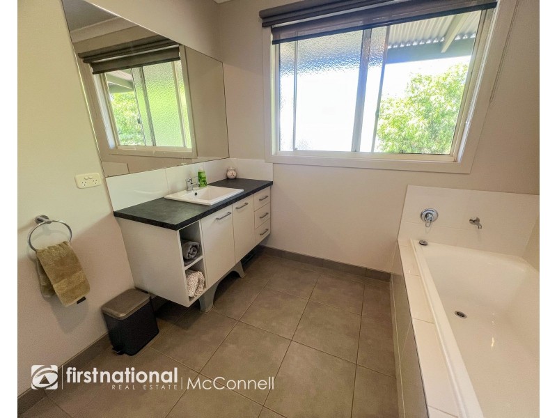 80 Weller Road, Lancaster VIC 3620