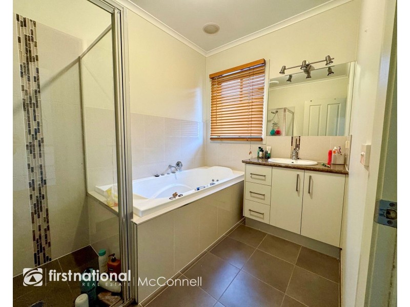 9  Goegan Drive, Kyabram VIC 3620