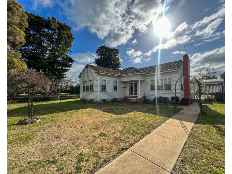 95 Fenaughty Street, Kyabram VIC 3620