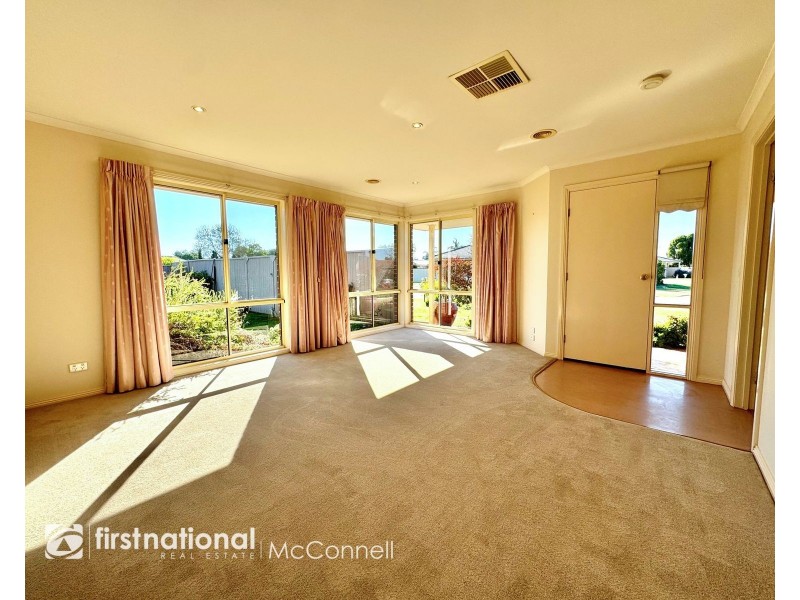8 Henley Close, Kyabram VIC 3620