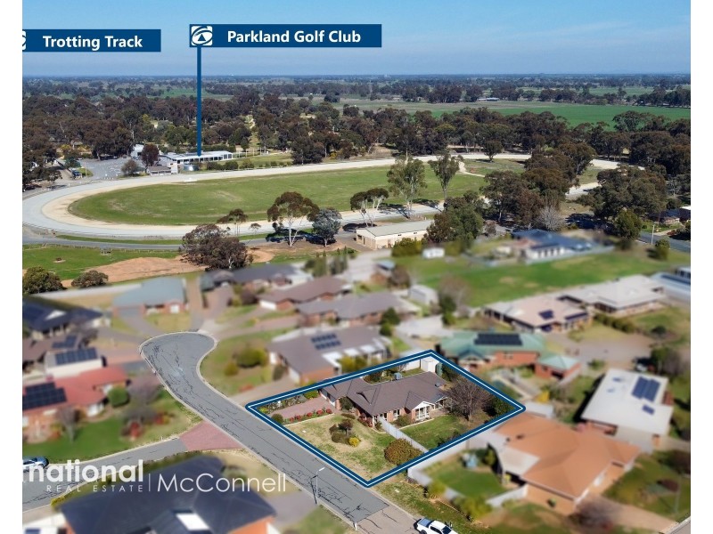 8 Henley Close, Kyabram VIC 3620