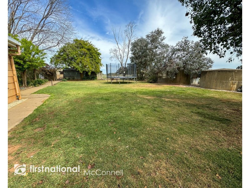 18 Lloyd Street, Kyabram VIC 3620