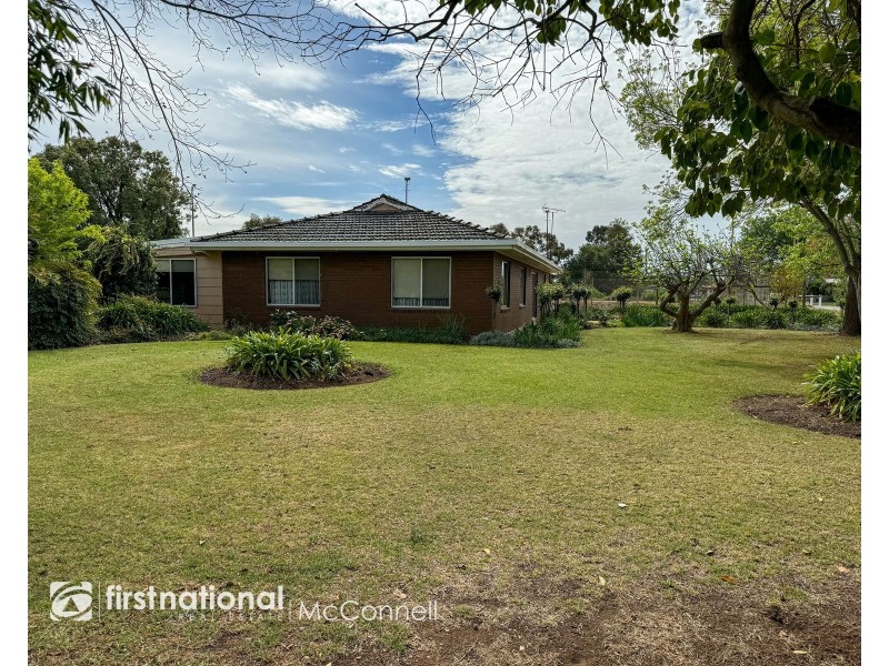 18 Lloyd Street, Kyabram VIC 3620