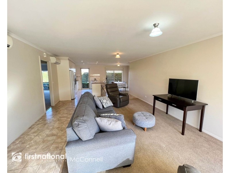 2/24 Saunders Street, Kyabram VIC 3620