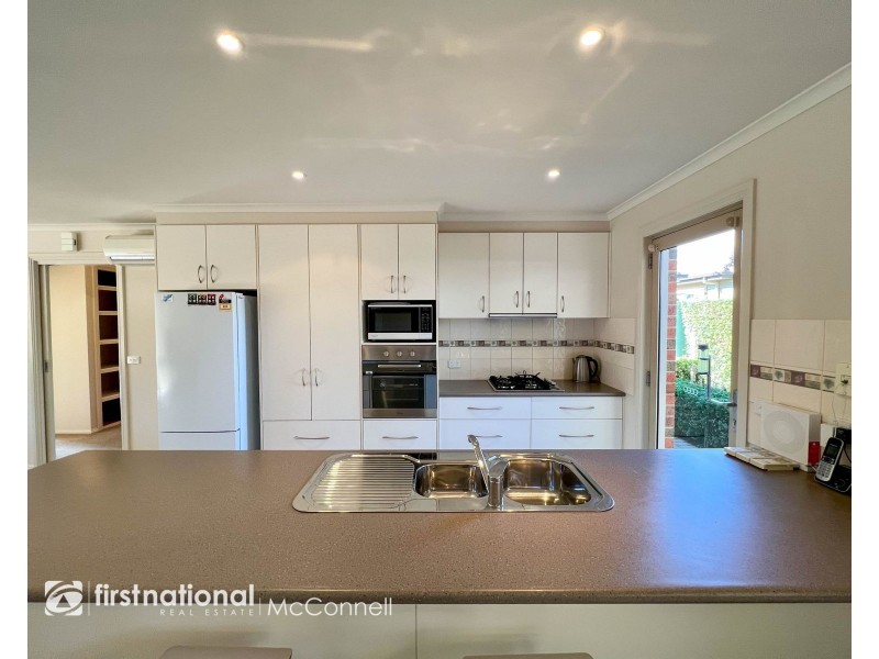 2/24 Saunders Street, Kyabram VIC 3620