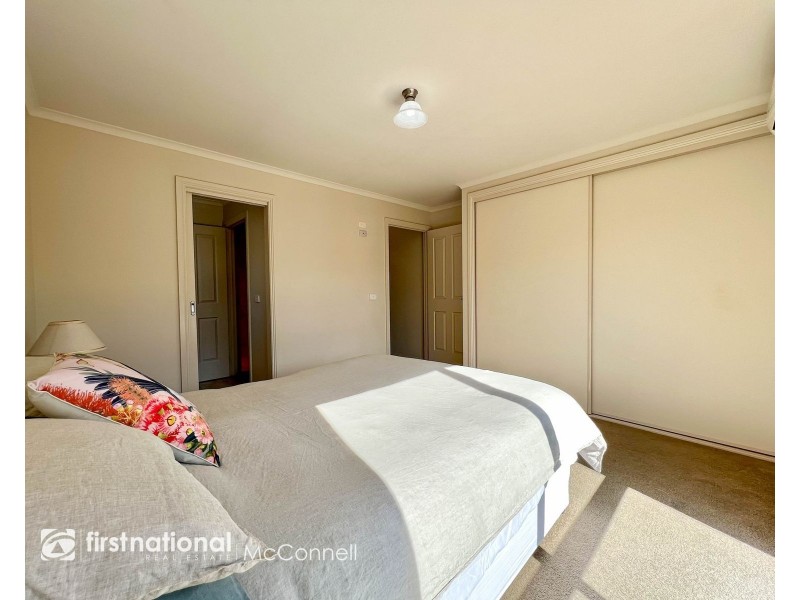 2/24 Saunders Street, Kyabram VIC 3620