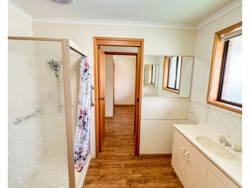 2/152 Fenaughty Street, Kyabram VIC 3620