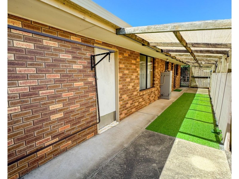 2/152 Fenaughty Street, Kyabram VIC 3620