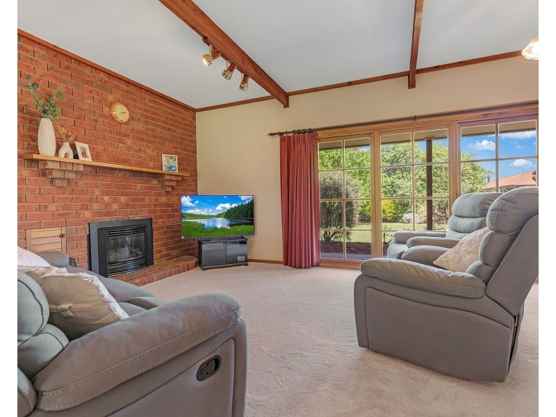 24 Outram Avenue, Kyabram VIC 3620
