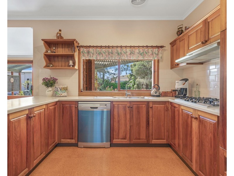 24 Outram Avenue, Kyabram VIC 3620
