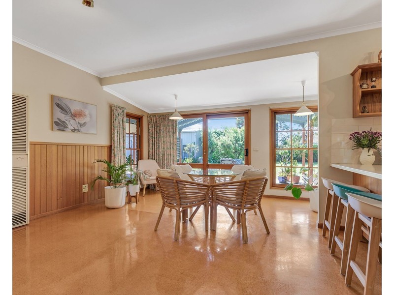 24 Outram Avenue, Kyabram VIC 3620