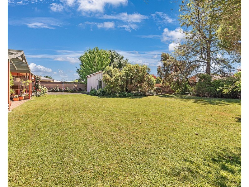 24 Outram Avenue, Kyabram VIC 3620