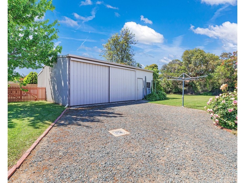 24 Outram Avenue, Kyabram VIC 3620