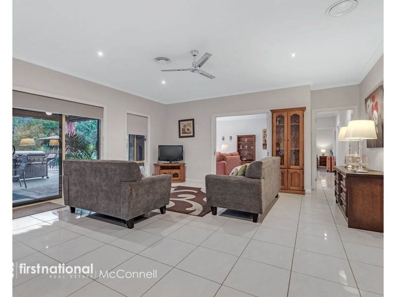 14 Gardadale Drive, Kyabram VIC 3620