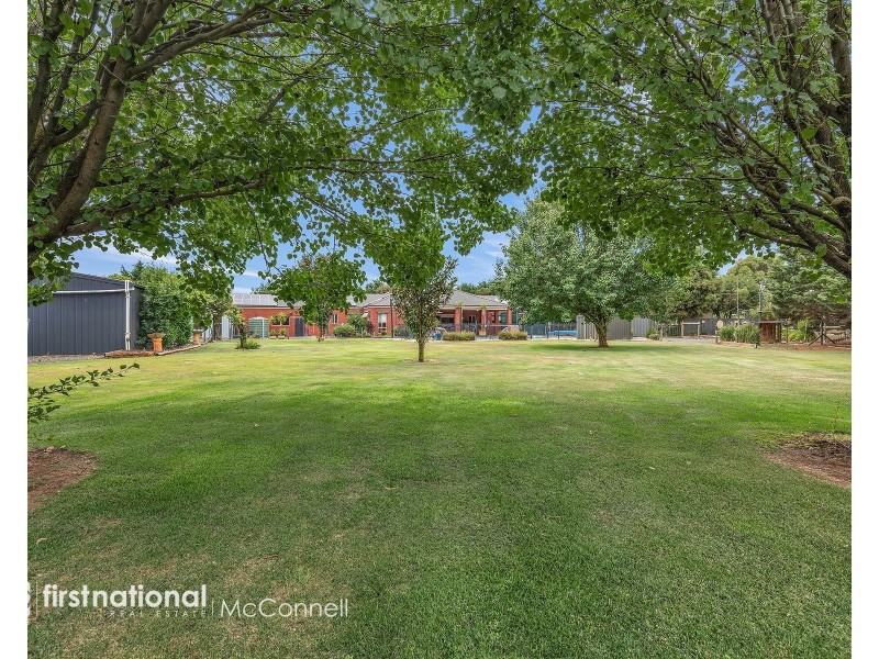 14 Gardadale Drive, Kyabram VIC 3620