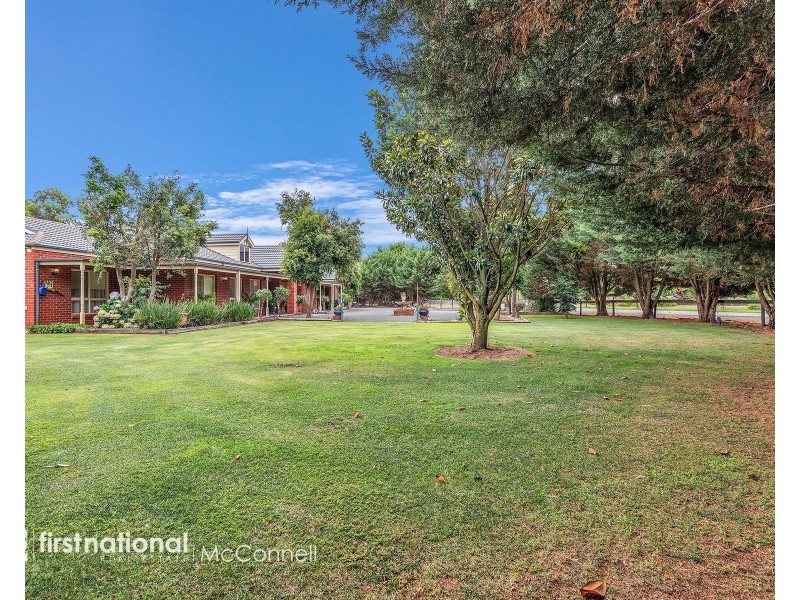 14 Gardadale Drive, Kyabram VIC 3620