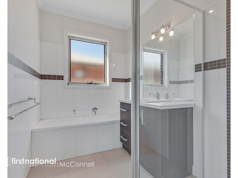 1/239 Fenaughty Street, Kyabram VIC 3620