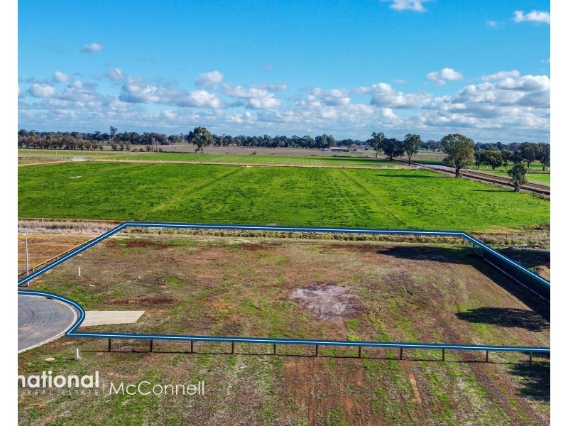 8 Cross Close, Kyabram VIC 3620