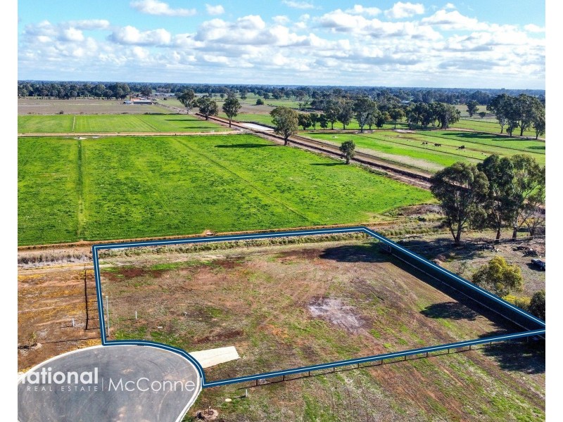 8 Cross Close, Kyabram VIC 3620