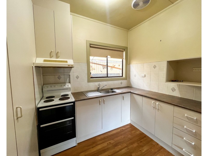 16 Lake Road, Kyabram VIC 3620