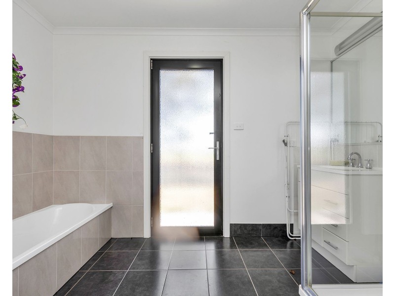 27 Colbert Street, Wyuna VIC 3620