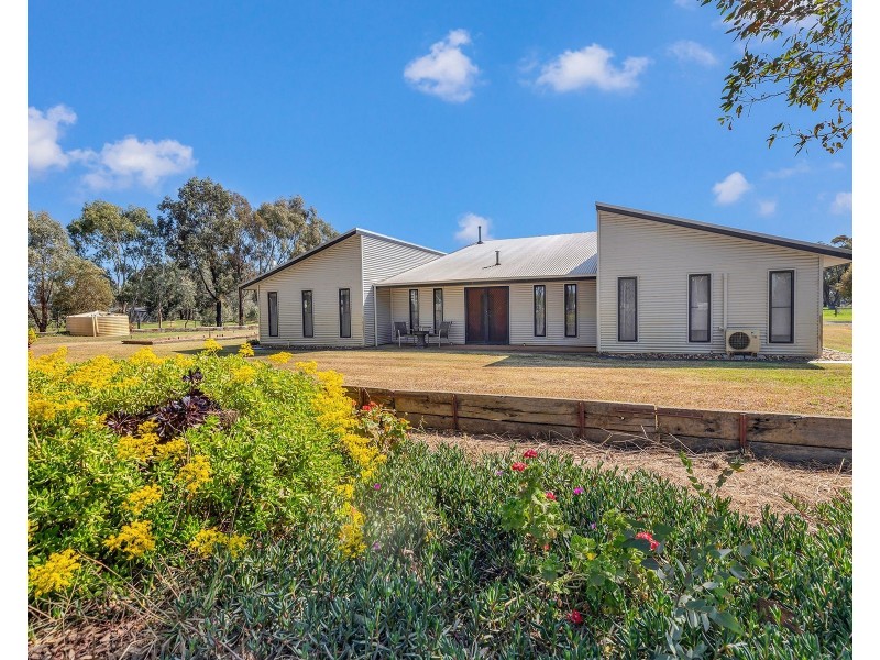 27 Colbert Street, Wyuna VIC 3620