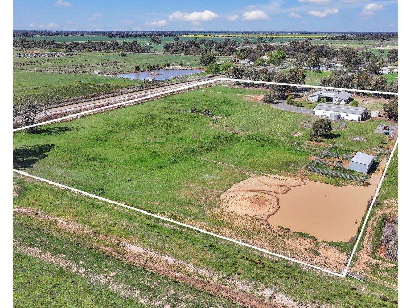 27 Colbert Street, Wyuna VIC 3620
