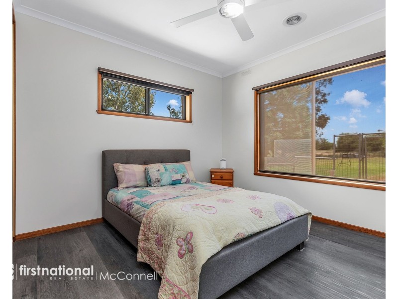 14 Finlay Road, Tongala VIC 3621