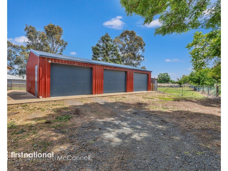 14 Finlay Road, Tongala VIC 3621