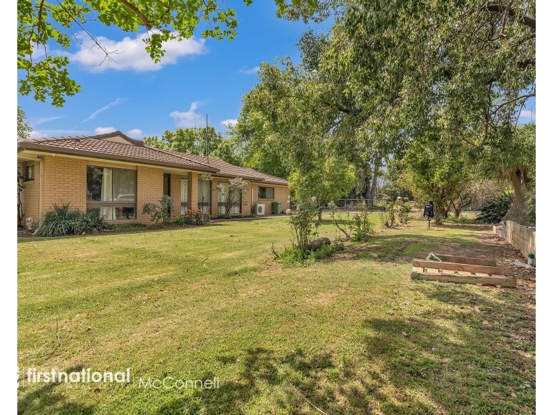 14 Finlay Road, Tongala VIC 3621