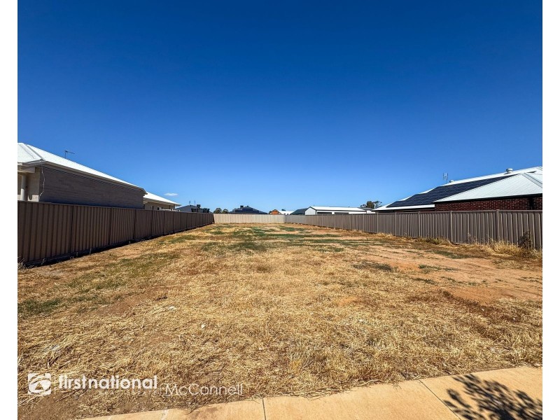 32 Walla Loop, Kyabram VIC 3620