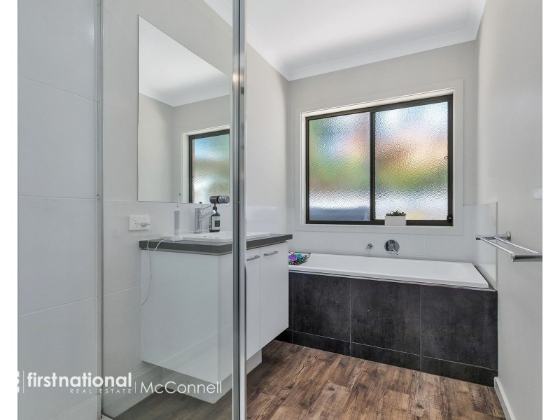 2/73 Miller Street, Tongala VIC 3621