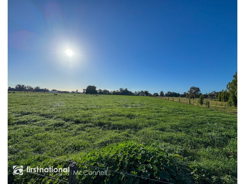 1 Dicksons Lane, Kyvalley VIC 3621