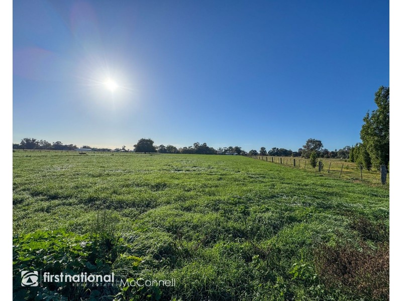 1 Dicksons Lane, Kyvalley VIC 3621