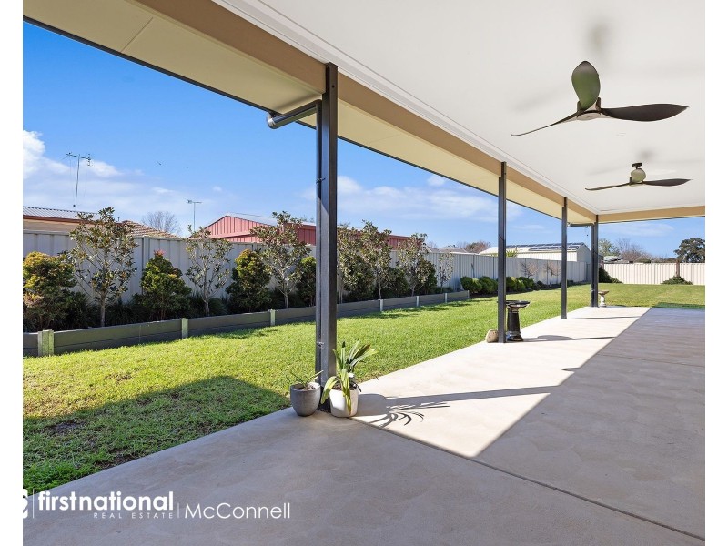 18 Fenaughty Street, Kyabram VIC 3620