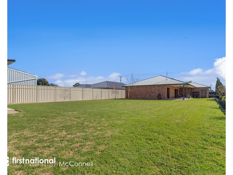 18 Fenaughty Street, Kyabram VIC 3620