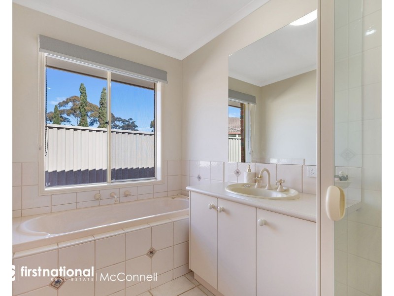 12 Henley Close, Kyabram VIC 3620