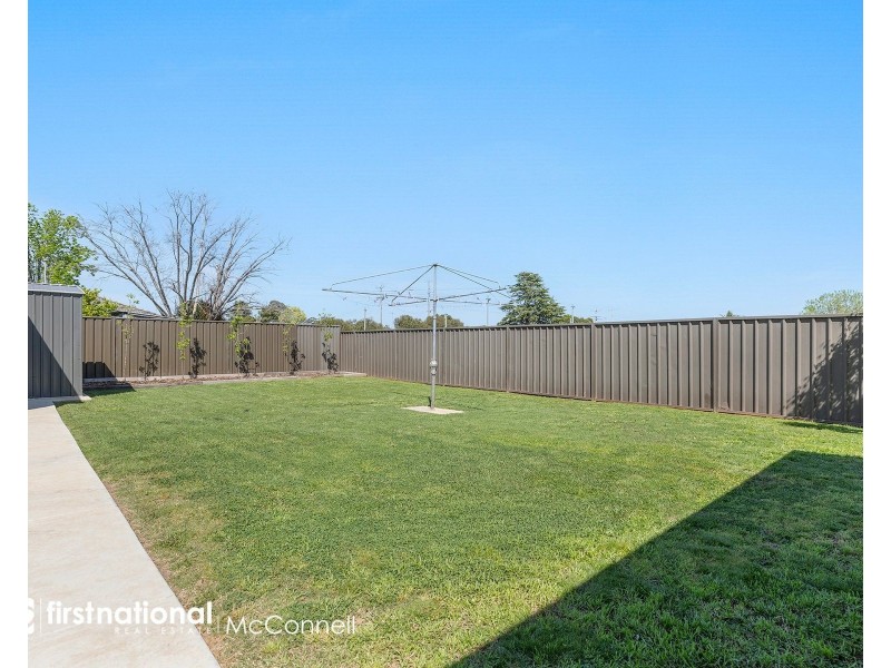 2/68 Allan Street, Kyabram VIC 3620