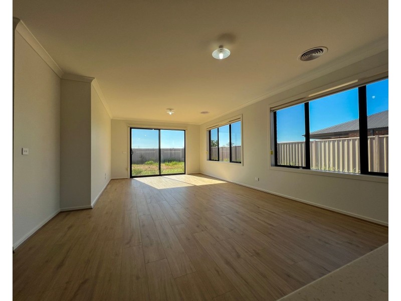 50 Nurtja Drive, Kyabram VIC 3620